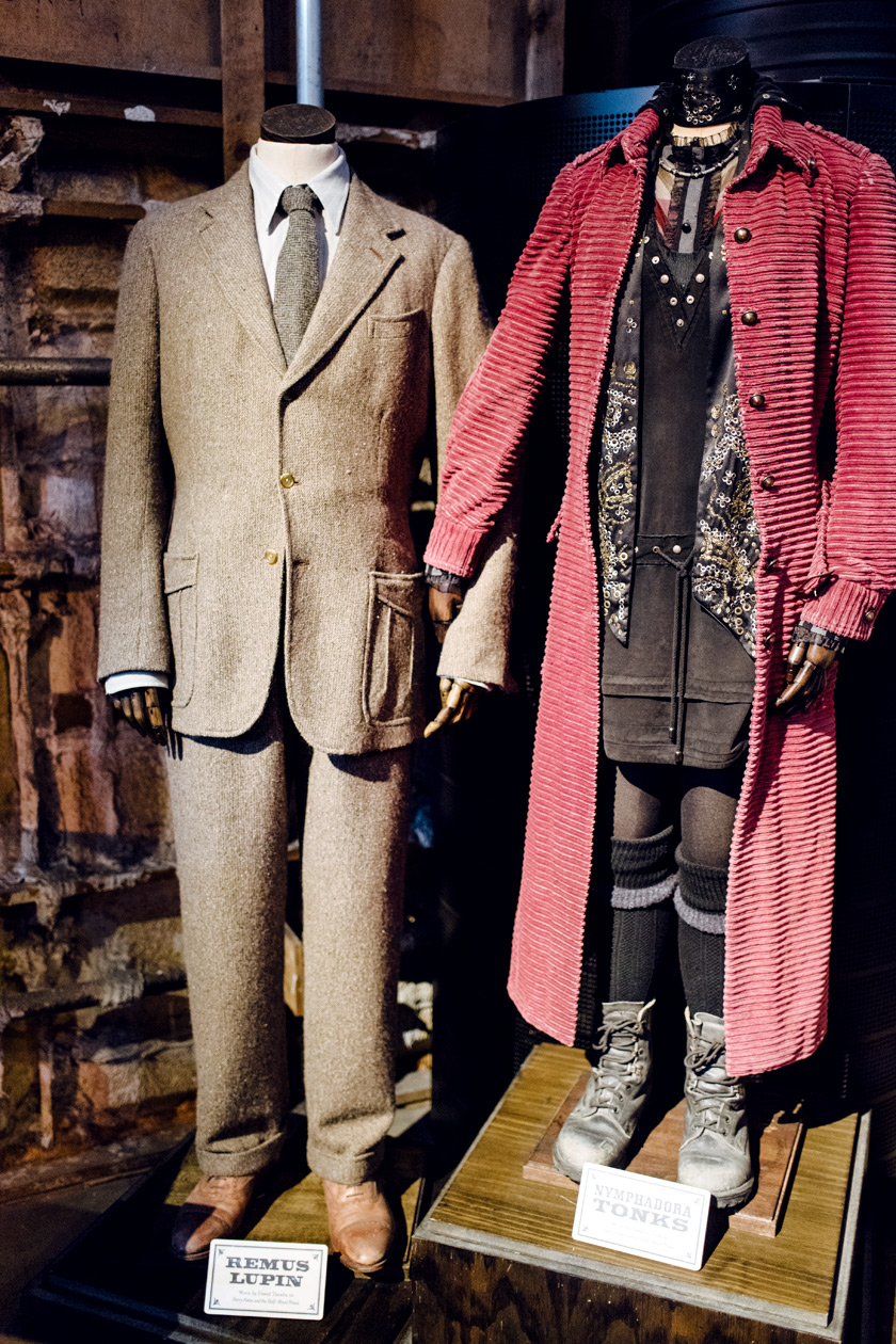 Visite des Studios Harry Potter à Londres – Mannequins vêtus avec les costumes de Remus Lupin et Nymphadora Tonks