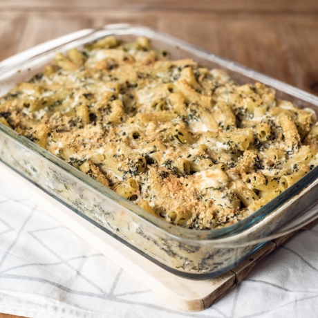 Gratin de pâtes végétaliens, façon épinards-ricotta, au tofu lactofermenté